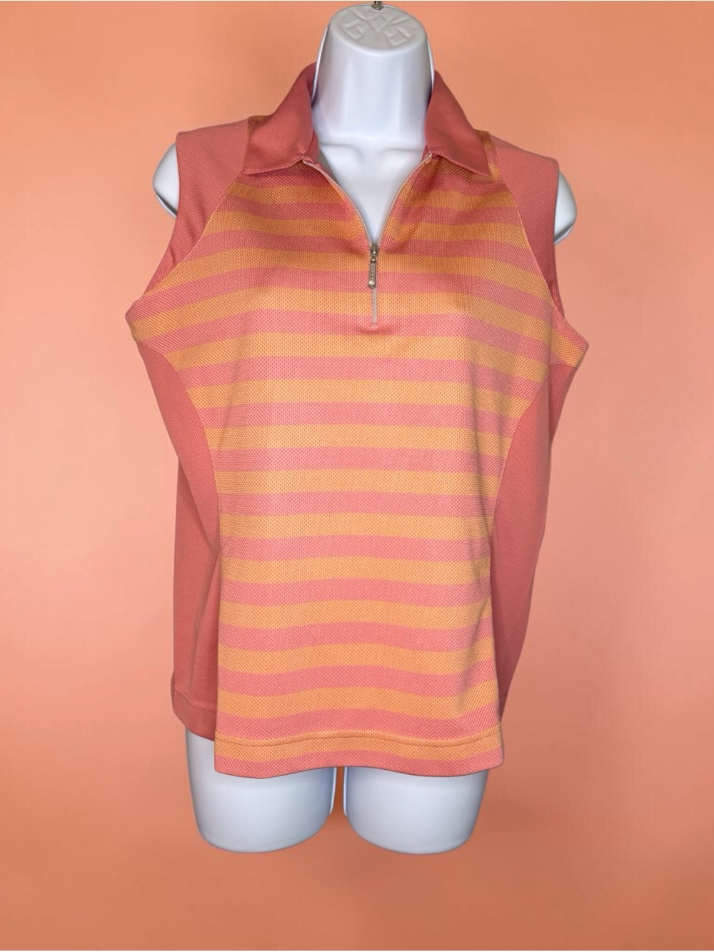 IZOD GARB Sleeveless Golf Polo Women’s M Coral Peach Striped 1/4 Zip Performance